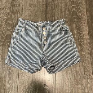 tilly’s girls striped shorts four buttons